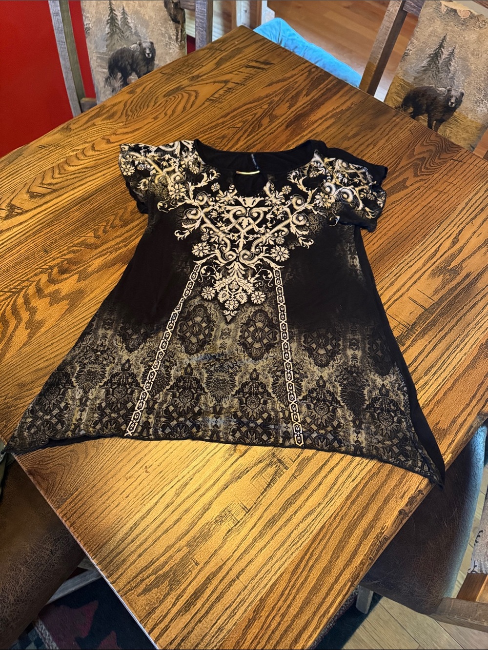 Skinny Minnie Black and Cream Ornate Lace-Print Flutter Sleeve Top